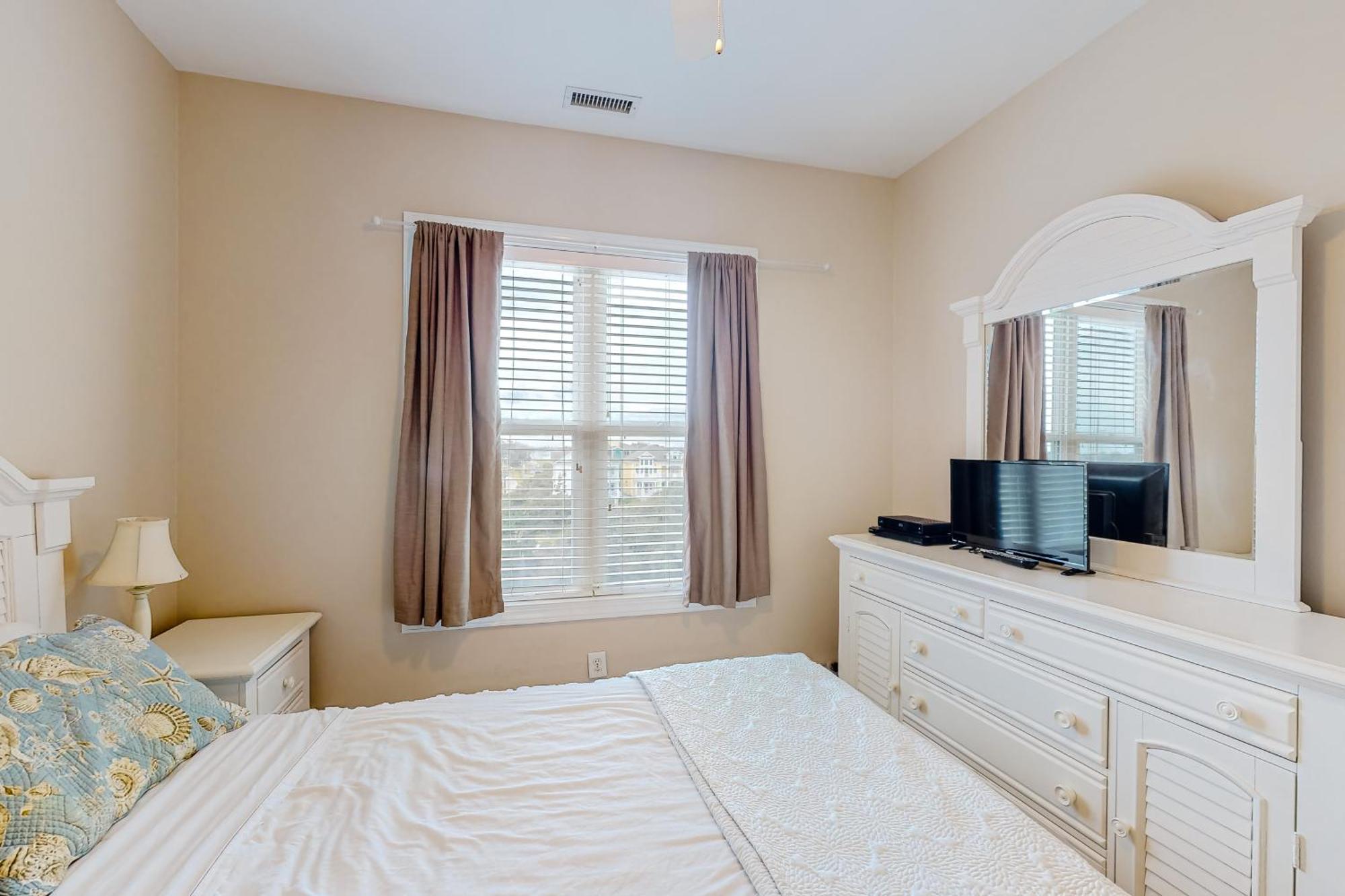 Shutters Villa Pine Knoll Shores Room photo