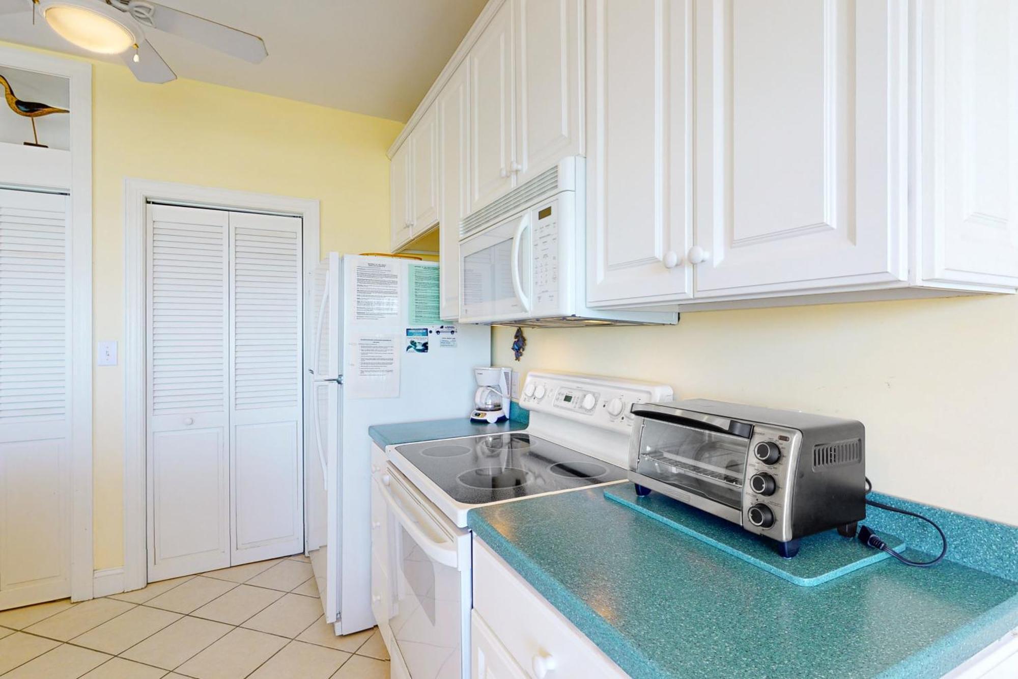Shutters Villa Pine Knoll Shores Room photo